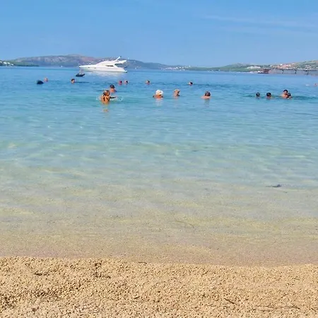 Apartment In With Sea View, Balcony, Air Conditioning, Wi-fi Trogir